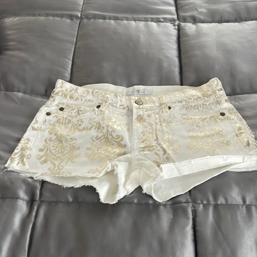 7 For Mankind Shorts Sz 24